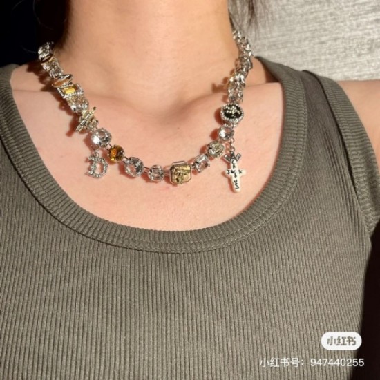 Brand necklace 2023SS DIOR Dior which is deep-rooted in Japan Brand necklace 2023SS DIOR Dior which is deep-rooted in Japan